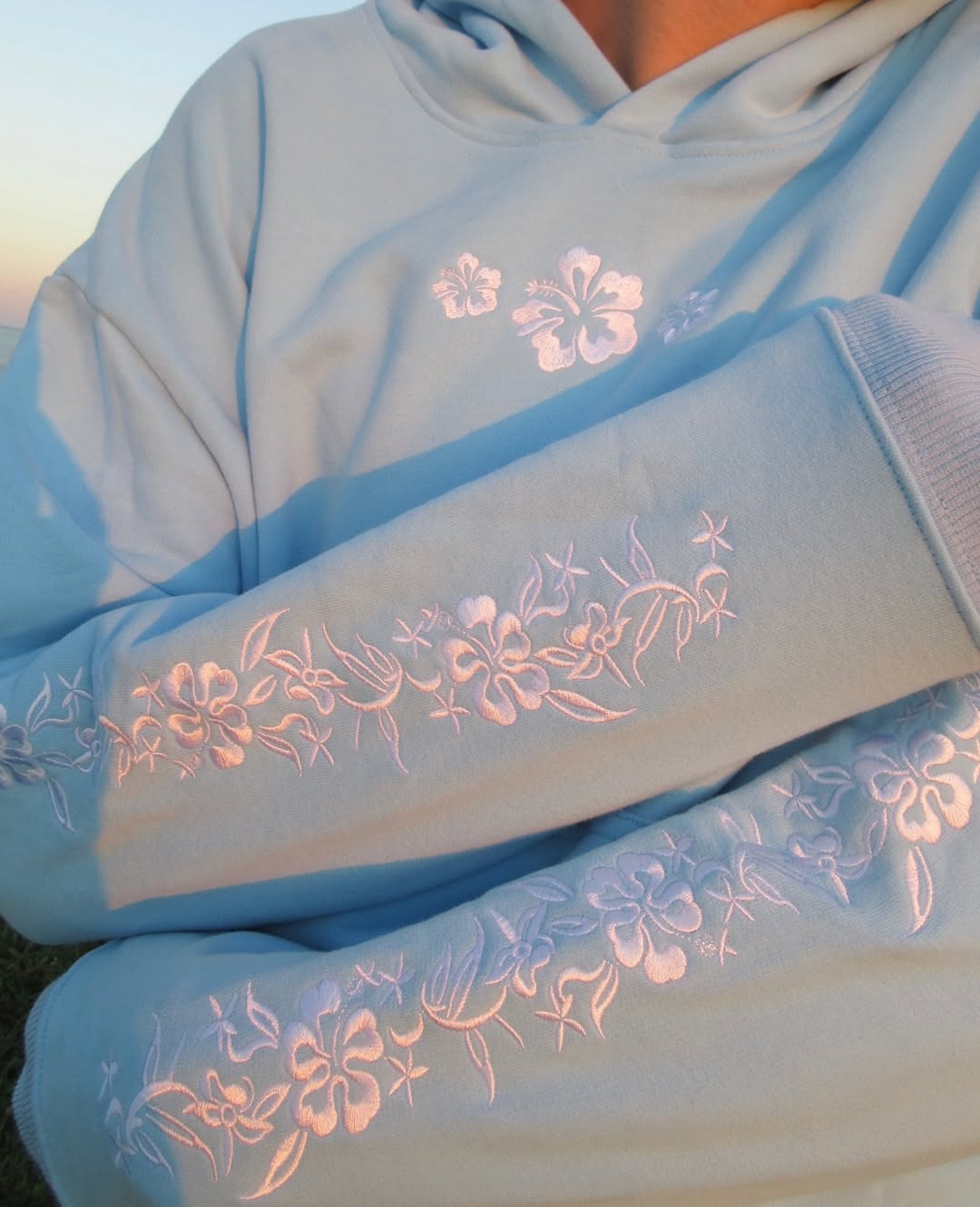 HIBISCUS FLORAL EMBROIDERED HOODY