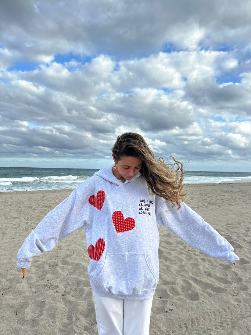 GLOW EMBROIDERED OVESIZED HOODY